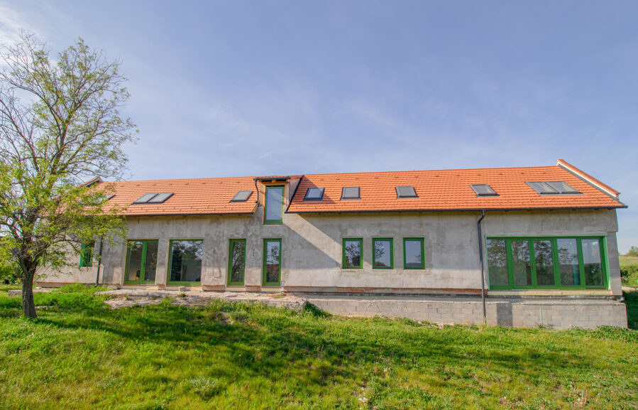 Köveskál befejezetlen családi ház eladó 115M Ft
